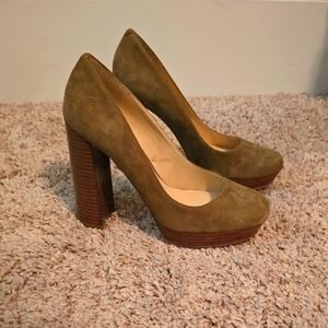 Nine West DarkTan Suede Women's Pumps Size 8.5 (Bin 12)